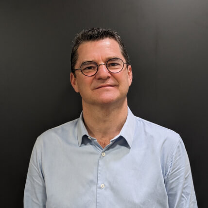 Portrait photo d'Éric Benoist, audioprothésiste