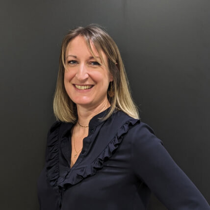 Portrait photo d'Héléna Mercereau audioprothésiste